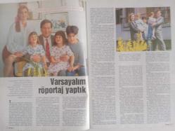 TV'DE 7 Gün Gong Haftalık Aktüalite Sinema Tiyatro Müzik ve Magazin Dergisi - 12 Nisan 1992 - Ferhan Şensoy - Bora Akçıl - Tunç Okan - Selda Alkor - Memduh Ün - Güneş arabuda - Tunç Okan - Adalet Ağaoğlu  - İlyas Salman - Tunç Okan - Ferhan Şensoy - Derya Baykal - Kadir İnanır - Funda Öncü - Orhan Boran - Güler Kazmacı - Defne Samyeli - Müjdat Gezen - Perran Kutman - Haldun Dormen - Cem Özer - Aydemir Akbaş - Richard Crenna - RAchel Wared - Gerard Depardieu - Fred Astaire - Çölde Son Tango - Madonna - Özlem Dinçer - Ceylan Şener - Ceylan Palay - Ruhat Biliktan - Yasemin Baradan - Yeşim Alıç - Michael Keaton - Altan Aşar - Füsun Önal - Özdemir Erdoğan - Necmettin Varlı - Aytaç Arman - Cem Özer - Aziz Üstel - Camel Trophy - Kemal Sunal - Marlboro Sigara Reklamı fotoğraf ve haberi - Tam Takım Dergi