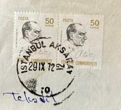 Mektup Zarfından Kesilmiş  / Postadan Geçmiş İkili Pul Filateli - İstanbul Aksaray, 29 Eylül 1972 Damgalı - ATATÜRK, 50 KURUŞ - Türkiye Cumhuriyeti