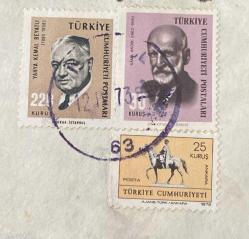 Mektup Zarfından Kesilmiş  / Postadan Geçmiş İkili Pul Filateli - 1973 Damgalı - KAMİL AKDİK, 30 KURUŞ / YAHYA KEMAL BEYATLI, 220 KURUŞ / ATLI ATATÜRK ANKARA, 25 KURUŞ - Türkiye Cumhuriyeti