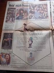 Hürriyet Gazetesi - 14 Mayıs 1990 - Beşiktaş Sabaha Kadar Şampiyonluğu Kutladı - Fenerbahçe'de Guus Hiddink Devri - Metal Müzik Fırtınası - Güneş Taner Turgut Özal'a Direniyor - Saddam'ın Damadı PKK'yı Ezeceğiz - Başbakan Yıldırım Akbulut Dayanamayıp Zeybek Oynadı - Adı Hasan Celal Güzel'le Aşk Dedikodularına Karışan Hande Mumcu  Davası Başlıyor - Mini Eteği İzmit Valiliği Yasakladı
