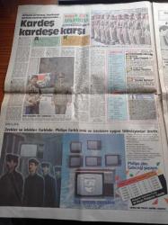Hürriyet Gazetesi - 30 Mart 1987 - Güneş Sigorta Birinci Ligde - Beşiktaş Gizli Lider - Bayan Mao - Yine Turgut Özal'lı Günler - 13 Dev Sorundan Turgut Özal'a Merhaba - Naim Süleymanoğlu - Ege Krizinde Dünkü Halka Arabulucu Zıtlaşması - Fas Yolcusu Kenan Evren'in Ihlamur Tercihi - Rabıta Fırtınası - İrtica Daha Çok Eğitimli Korkusu