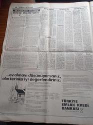 Hürriyet Gazetesi - 17 Ağustos 1979 - Kızıl Yeşil Savaşı - Seçim Öncesi Bülent Ecevit'in Sıkıntısı Artıyor - Akrep Nalan Lakaplı Nalan Gürateş Dün De Bildiri Dağıttı - Stokçuluk Hükümetle Özel Sektörün Arasını Açtı - Bedreddin Şınnak Adana'da Ele Geçirildi - Faruk Sükan'ın Partisi Seçime Katılamıyor - Siverek Tepeden Tırnağa Arandı