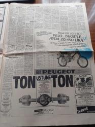 Hürriyet Gazetesi - 5 Nisan 1985 - Cumhurbaşkanlığı Kupası İtalya'dan İthal - Veselinoviç Fenerbahçe İdmanını İptal Etti - Metin Tekin - Sağlık Ekibine Yaylım Ateşi - Şırnak Hükümet Tabibi Olcay Sayan - Gökten Ölüm Yağdı Balıkesir'de Marangozlar Sitesine Uçak Düştü 14 Ölü 21 Yaralı - Papandreu'nun Erken Seçim Gerekçesi Kıbrıs -Sam Amca Yine Cimri - ABD Turgut Özal'dan Ne Bekler - Bulgar Oyunu Sökmedi