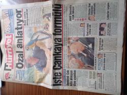 Hürriyet Gazetesi - 19 Nisan 1993 -  İyi ki Doğdun Eurodisney - Rahmi Koç Ayinde - Turgut Özal Anlatıyor - Turgut Özal ölümünden Sonra Yayınlamak Üzere Yapılan Röportaj - Süleyman Demirel Turgut Özal'ı Çok Kilo Almışsın Diye Uyardım - Ahmet Özal Babam Sağlığını Hiçe Sayıp Çalışıyordu - ANAP Süleyman Demirel'e Sıcak Bakıyor - Turgut Özal'ın Mezar Yerini Oğlu Belirledi - Turgut Özal Adnan Menderes'in Yanına Gömülüyor - Turgut Özal'ı Öldürmek İsteyen Suikastçı Kartal Demirağ Ağladı