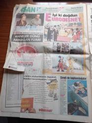 Hürriyet Gazetesi - 19 Nisan 1993 -  İyi ki Doğdun Eurodisney - Rahmi Koç Ayinde - Turgut Özal Anlatıyor - Turgut Özal ölümünden Sonra Yayınlamak Üzere Yapılan Röportaj - Süleyman Demirel Turgut Özal'ı Çok Kilo Almışsın Diye Uyardım - Ahmet Özal Babam Sağlığını Hiçe Sayıp Çalışıyordu - ANAP Süleyman Demirel'e Sıcak Bakıyor - Turgut Özal'ın Mezar Yerini Oğlu Belirledi - Turgut Özal Adnan Menderes'in Yanına Gömülüyor - Turgut Özal'ı Öldürmek İsteyen Suikastçı Kartal Demirağ Ağladı