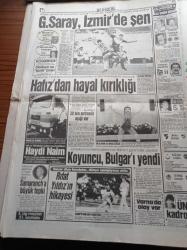Hürriyet Gazetesi - 29 Eylül 1991 - Haydi Naim Süleymanoğlu - Siyasi Kuklalar Türkiye'de - Uğur Dündar Gorbi İle Görüşecek - Partilerin Şarkı Yarışı - Nahçıvan'ı Anadolu'ya Bağlayacak Hasret Köprüsü - Golcüler Durdu Bülent Korkmaz Vurdu - Tek Umut Akif Pirim - Bulgar Polisi Bilal Tabur'u Tartakladı- Fenerbahçe Basketbol'da Zirvede - Hafız Süleymanoğlu