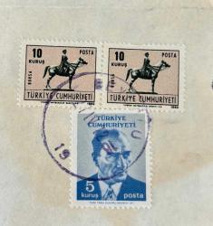 Mektup Zarfından Kesilmiş  / Postadan Geçmiş Üçlü Pul Filateli - Beyoğlu 27 Nisan 1972 Damgalı -BURSA ATLI ATATÜRK, 10 KURUŞ / ATATÜRK, 5 KURUŞ- Türkiye Cumhuriyeti