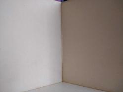 SANAT KARTPOSTALI-KARLAR ALTINDA KALAN YOLDA YÜRÜYEN İNSAN RESMİ,KAPAKLI,İÇ KISMINA YAZILMAMIŞ,RENKLİ,11 X 15 CM EBADINDA