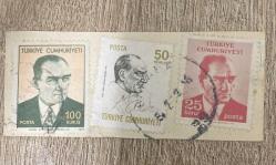 Mektup Zarfından Kesilmiş  / Postadan Geçmiş Üçlü Pul Filateli - Damgalı - ATATÜRK, 100 KURUŞ / ATATÜRK, 50 KURUŞ / ATATÜRK, 25 KURUŞ - Türkiye Cumhuriyeti