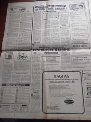 Halka Ve Olaylara Tercüman Gazetesi - 3 Aralık 1975 -  Ahmet Kabaklı - Rauf Tamer - Tarık Buğra -  Necip Fazıl Kısakürek - 1978 Dünya Kupası Ve Türkiye - Irkdaşlarımız Süleyman Demirel'i Sofyada Türk Bayrakları İle Karşıladı -MEYAK da OYAK Gibi Yatırımlara Başlamalıdır - Magosa Serbest Ticaret Bölgesi Haline Geliyor - 30 İsrail Uçağı Lübnan'ı Bombaladı