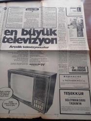Halka Ve Olaylara Tercüman Gazetesi - 3 Aralık 1975 -  Ahmet Kabaklı - Rauf Tamer - Tarık Buğra -  Necip Fazıl Kısakürek - 1978 Dünya Kupası Ve Türkiye - Irkdaşlarımız Süleyman Demirel'i Sofyada Türk Bayrakları İle Karşıladı -MEYAK da OYAK Gibi Yatırımlara Başlamalıdır - Magosa Serbest Ticaret Bölgesi Haline Geliyor - 30 İsrail Uçağı Lübnan'ı Bombaladı