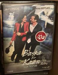 BAŞKA BİR KADIN DVD La Vie d'une autre Sylvie Testud Juliette Binoche SIFIR JELATİNLİ AMBALAJINDADIR TÜRKÇE SEÇENEĞİ MEVCUTTUR Français Fransızca