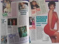 TV'DE 7 Gün Gong Haftalık Aktüalite Sinema Tiyatro Müzik ve Magazin Dergisi - 23 Mayıs 1992 - Yeşim Ergin - Umberto Eco - Giovanni Scognamillo - Kayahan - Levent İnanır - Cahide Sonku - Banu - Tolga Savacı - Raquel Welch - Lucella Santos - Jorge Martinez - Grecia Colmenares - Andreas Garcia - Eduardo Capatillo - Kadir İnanır - Aşkın Nur Yengi - Ahmet Uğurlu - Yasemin Koşal - Adnan Şen - Aşkın Enis - Kaan Yakuphanoğulları - Peter Strauss - Johnny Carson - Maria Rosa Gallo - Robert Redford - Cem Özer - Çeçilya - Summer Bay - Richard Marx Posteri - Tori Spelling Posteri - Arzu Akmansoy - George Michael - Jordan Knight - Zülal Karabayır - Jason Donovan - İzzet Öz - Özkan Uğur - Belinda Carlisle - Müge Oruçkaptan - Zeki Müren - Joely Richardson - Madonna - Meltem Hakarar fotoğraf ve haberi - Tam Takım Dergi