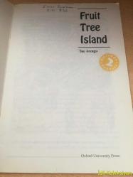 Fruit Tree Island - Sue Arengo - Oxford University Press - Level 2 - İngilizce Hikaye Kitabı (Meyve Ağacı Adası)