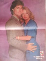 TV'DE 7 Gün Gong Haftalık Aktüalite Sinema Tiyatro Müzik ve Magazin Dergisi - 17 Ekim 1992 - Jülide Ateş - Kadir İnanır - Nurseli İdiz - Kemal Sunal - Meral Konrat - Bülent Ersoy - Tarık Akan - Filiz Akın - Nilüfer - Aylin Livanelli - Tolga Savacı - Zeki Alasya - Metin Akpınar - Selçuk Uluergüven - Ali Uyandıran - Umur Bugay - Uğur Dündar - Zuhal Olcay - Oya Özyılmazer - Güler Kazmacı - Ümit Zileli - Erdinç Doğan - Sibel Şahin - Sibel Özcan - Dilay İşman - Ebru Koşar - Tarık Tarcan - Neşe Düzel - Ahmet Altan - Alain Delon - Macit Köper - Ornella Muti - Bill Duke - Gianni Amello - David Fincher - Maro Ferreri - Arzu Akmansoy - Michael Jackson - Zafer Akyol - Ufuk Geçin - Marilyn Monroe - Jacqueline Bisset - Bill Spencer - Clayton Norcross - Jeff Tracha - Pierce Brosnan - Faruk Peker - Harika Avcı - Serpil Barlas - Ayşe Sarıkaya - Engin Koç - Seren Serengil - Sibel Egemen - Barış Manço - Nilüfer Açıkalın fotoğraf ve haberi - Tam Takım Dergi