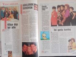 TV'DE 7 Gün Gong Haftalık Aktüalite Sinema Tiyatro Müzik ve Magazin Dergisi - 5 Ocak 1992 - Jason Priestley - Joanna Johnson - Tansu Polatkan - Erdal Özyağcılar - Kayahan - Namık Kasapbaşoğlu - Harika Avcı - Mehmet Ali Erbil - İbrahim Tatlıses - Sibel Egemen - Çekin Çeki - Melih Kibar - Ayşegül Aldinç - Volkan Severcan - Pelin Körmükçü - Korhan Abay - Namık Kasapbaşoğlu - Cüneyt Arkın - Alfred Vak Vak - Jason Priestley - Can Okanar - Fulya Ergüneş - David Hasselhoff - Mac Gyver - Alev Baymur - Jason Donovan - Ayşegül Aldinç - Maskeli Süvari İçin Nostalji - Eric Clapton - Korhan Abay - Türkan Şoray - Atıf Yılmaz - Andie Macdowell - Marcello Mastroianni - Nick Nolte - Marlboro Sigara Reklamı fotoğraf ve haberi - Tam Takım Dergi
