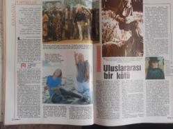 TV'DE 7 Gün Gong Haftalık Aktüalite Sinema Tiyatro Müzik ve Magazin Dergisi - 9 Şubat 1992 - Tarık Tarcan - Kadir İnanır - Kenan Onuk - Hüseyin Başaran - Barbaros Talu - Fahri İkier - Buket Karakaya - Ayşe Söylemez - Uğur Dündar - Bülent Varol - Kemal Sunal - Gökberk Ergenekon - Emre Dağdeviren - Ceyhan Baydur - Aydoğan Semizer - Ercan Erdem - Şevket Altuğ  - Edward Lavington - Mehmet Aslantuğ - Klaus Kinski - Corin Nemec - Shannen Doherty - Brenda Walsh - Cybill Shepherd - Barbra Streisand - Erdem Alkın - Linda Hamilton - Pelin Körmükçü - Volkan Severcan - Tarık Tarcan - Meltem Doğanay - Cüneyt Arkın - The Fisher King - Yasemin Yalçın - Toshiba Televizyon Reklamı fotoğraf ve haberi - Tam Takım Dergi