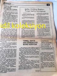 İSTANBUL IŞIKLAR GAZETESİ YEREL TAŞRA BASINI --Ekim 1983 --12 Avrupa ülkesinden 28 kağıt torba üreticisi bir araya geldi --Eurosac icra  kurulu  İstanbul da toplandı --Sezai Türkeş -Fevzi Akkaya Holding A.Ş Yeni Binasına Taşındı ---TSE  Markalı Ürünlerimizi Sergiledik --Her yıl 460 bin konut  yapılmazsa 5 yıl sonra 5 milyon kişi açıkta kalacak  :Okay Bediroğlu --Turgut Işık Kağıt İşverenleri  Sendikası Yönetim Kurulu Üyeliğine Seçildi --