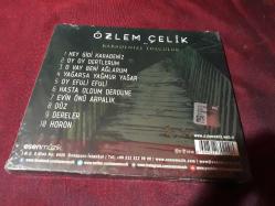 ÖZLEM ÇELİK KARADENİZE YOLCULUK MÜZİK CD ALBÜM (SIFIR )