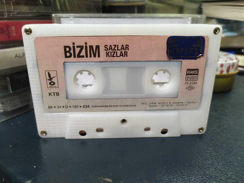 DEYİŞ KERVANI BİZİM SAZLAR BİZİM KIZLAR GÜLER DUMAN NİLÜFER  