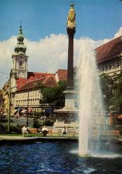 ŞEHİR KARTPOSTALI-AVUSTURYA/STEIERMARK GRAZ ÇEŞME HAVUZ VE ŞEHİR İÇİ GÜNDÜZ GÖRÜNTÜSÜ,ARKASINA YAZILMIŞ,PULLU,RENKLİ, 11 X 15 CM EBADINDA - 1950'LER, 1960'LAR, 1970'LER, 1980'LER