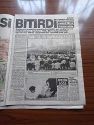 Gün Gazetesi - 1 Haziran 1993 - Şampiyon Galatasaray - Galatasaray Kaptanı Erdal Keser - Uğur Tütüneker Kaç Şişe Şampanya İçti Hatırlamıyor - Baş Dazlak Alman Başbakanı Kohl - Alman Atasözü En İyi Türk Ölü Türktür - Solingen Karıştı Olaylar Büyüyor - Prens Charles - Prenses Diana - İranlıların Devam Ettiği Mescit Kapatıldı