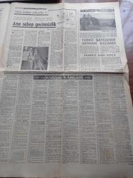 Milliyet Gazetesi - 9 Haziran 1965 - Güreşte Sırrı Acar Üçüncü Oldu - Fenerbahçe Beşiktaş Gece Oynayacak - Bülent Ecevit Köşe Yazısı - Başbakan Hayri Ürgüplü Seçim Dönüm Noktası Olacak - Maraş Valisi Kemalettin Koray - Kızılay Olaylarına Karışan 10 Genç Adliyede - İsmet İnönü Petrol Kalkınma Problemidir - Amerika Üç Yıla Kadar Aya İnsan Gönderebilece