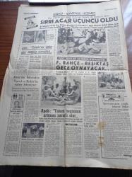 Milliyet Gazetesi - 9 Haziran 1965 - Güreşte Sırrı Acar Üçüncü Oldu - Fenerbahçe Beşiktaş Gece Oynayacak - Bülent Ecevit Köşe Yazısı - Başbakan Hayri Ürgüplü Seçim Dönüm Noktası Olacak - Maraş Valisi Kemalettin Koray - Kızılay Olaylarına Karışan 10 Genç Adliyede - İsmet İnönü Petrol Kalkınma Problemidir - Amerika Üç Yıla Kadar Aya İnsan Gönderebilece
