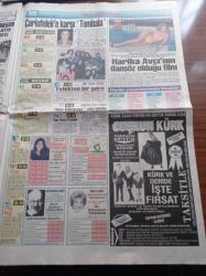 Meydan Gazetesi - 18 Nisan 1992 - Fenerbahçe Gerson'u Yine Kiralıyor - Bizim Stad Anarşistleri Gelsin Tribün Görsün - Harika Avcı'nın Dansöz Rolünde Oynadığı Film - Cindy Crawford - Claudia Schiffer - Richard Gere - Bağ Kur Genel Müdürü Kemal Kılıçdaroğlu - Süleyman Demirel Dev Sol'un Beyni Dağıtıldı - Vali Hayri Kozakçıoğlu - Necdet Menzir - Hücre Evi Baskınında 2400 Kurşun Sıkıldı