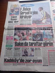 Meydan Gazetesi - 18 Nisan 1992 - Fenerbahçe Gerson'u Yine Kiralıyor - Bizim Stad Anarşistleri Gelsin Tribün Görsün - Harika Avcı'nın Dansöz Rolünde Oynadığı Film - Cindy Crawford - Claudia Schiffer - Richard Gere - Bağ Kur Genel Müdürü Kemal Kılıçdaroğlu - Süleyman Demirel Dev Sol'un Beyni Dağıtıldı - Vali Hayri Kozakçıoğlu - Necdet Menzir - Hücre Evi Baskınında 2400 Kurşun Sıkıldı