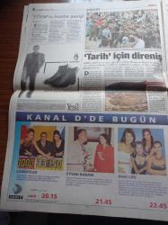 Milliyet Gazetesi - 10 Kasım 1999 - Yüzyılı Aşan Lider Mustafa Kemal Atatürk - Atatürk Hala Gündemde - DSP MHP ANAP Koalisyonu - Ulus Devlet Değişmeli - Bill Clinton - Paris Toplantısı - Briegel Beşiktaş'a Aşığım - Oğuz Sarvan'a UEFA Görevi - Lenin - Hitler - De Gaulle - Mao - Tito