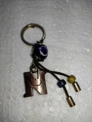 12036-METAL N HARFİ ANAHTARLIK