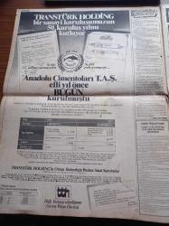 Günaydın Gazetesi - 12 Şubat 1979 - Şampiyon Bayern Münih'in 11 Golünü Türk Kızı Tülay Attı - Fenerbahçe Gol Kaçırma Rekoru Kırdı - Alparslan Türkeş Faşizm Tehlikelidir Ama Türkiye'de Faşizm Tehlikesi Yoktur - Süleyman Demirel Tehdit Etti - Kanlı İran'dan Son Fotoğraflar- Humeyni İktidarı Ele Geçirdi - Bülent Ecevit Son 5 Gündür Geceleri Ancak 4 Saat Uyuyabiliyor