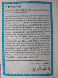ULU ÖNDER MUSTAFA KEMAL ATATÜRK'ÜN GENÇLİĞE HİTABESİ KARTPOSTALI,ARKASINA YAZILMAMIŞ,RENKLİ, 11,5 X 16 CM EBADINDA