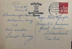 ŞEHİR KARTPOSTALI-ALMANYA/MÜNİH MELEK ANITI VE ÖNÜNDEKİ HAVUZUN GÜNDÜZ GÖRÜNTÜSÜ,PULLU,ARKASINA YAZILMIŞ,RENKLİ, 11 X 15 CM EBADINDA - 1950'LER, 1960'LAR, 1970'LER, 1980'LER
