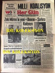ZEKİ MÜREN'İN YENİ ''ANNEM'' ŞARKISI RADYOYU KARIŞTIRDI, 18 KASIM 1964 HER GÜN GAZETE, PARTİLER ARASI KOMİSYON, MİLLİ KOALİSYON, YNNAN KRALİÇESİ AN MARİ HAMİLE, TOMA BAYRAKTAR, ULVİ DOĞAN, ABBAS PARMAKSIZOĞLU, HIRKA-İ SAADET, BEYOĞLU CASUSU PANAYOT, FİKRET OSMAN, BİZANS İHTİRASLARI, MİRSAD SERTKOL, SUAT DERVİŞ, ''HIZIR REİS'' YAKUP ÖZDEMİR, GALATASARAY LEGIA İLE KARŞILAŞIYOR, BEŞİKTAŞ KAMPA GİRDİ