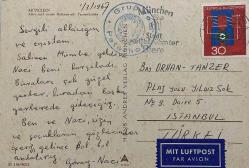 ŞEHİR KARTPOSTALI-ALMANYA/MÜNİH TARİHİ KATEDRAL VE KİLİSENİN GÜNDÜZ GÖRÜNTÜSÜ,PULLU,ARKASINA YAZILMIŞ,RENKLİ, 11 X 15 CM EBADINDA - 1950'LER, 1960'LAR, 1970'LER, 1980'LER