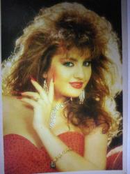 SİBEL CAN KARTPOSTALI,ARKASINA YAZILMAMIŞ,RENKLİ, 11 X 15 CM EBADINDA