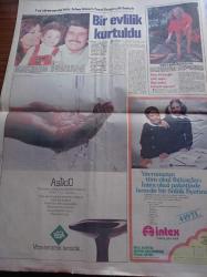 Hürriyet Gazetesi - 12 Ağustos 1979 - Selma Güneri Yusuf Sezgin Çifti Barıştı - Suna Yıldızoğlu Plak Yaptı Beni Seksi Buluyor Musun - Fenerbahçe'nin Rakibi Arsenal Liverpool'a Yenildi - Engin Verel Sakatlandı -  Şekersiz Bir Şeker Bayramına Hazır Olun - Buca'nın Hanım Belediye Başkanı Işılay Saygın Silah Kuşandı - Fakir Afganistan'da Marksist Rejim En Büyük Tepkiyi En Fakirlerden Görüyor