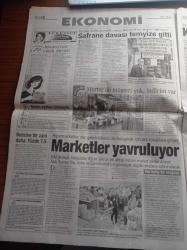Posta Gazetesi - 6 Nisan 1999 - Fenerbahçeli Uche'nin Ayağı Kırıldı - Fenerbahçe Başkanı Aziz Yıldırım Taraftara Üzülüyor - Hande Ataizi - Beyazıt Öztürk - Halil Ergün - Ebru Gündeş - Tanju Çolak Kalp Spazmı Geçirdi - ABD Balkanlara 24 Apaçi Helikopter 2 Bin Asker Ve 18 Roket Fırlatıcısı Gönderiyor- Maaşlar Kosova'ya - Bingöl Valisi Süleyman Kamçı'ya Bomba - Süleyman Demirel İle Yaser Arafat'ın Samimiyeti - Oya Eczacıbaşı