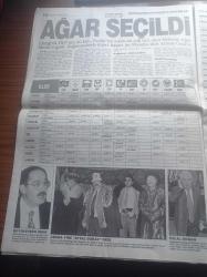 Star Gazetesi - 19 Nisan 1999 - Hakem Ünsal Çimen Çıldırttı - Fenerbahçe Asbaşkanı Abdullah Kiğılı - Beşiktaş'ın Yıldızı Mehmet Özdilek - Ankara'da Melih Gökçek Fark Attı - Mehmet Ağar Seçildi - Seçim Haritası - Yine Çöpte Seçim Pusulaları - MHP Patladı Hesap Karıştı -  Devlet Bahçeli Bülent Ecevit'le Koalisyona Hayır Demem - Fazilet Partisi İstanbul Ve Ankara Büyükşehiri Korudu - İlk Türbanlı Milletvekili Merve Safa - Hadep Diyarbakır'ı Kazandı