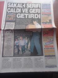 Star Gazetesi - 15 Haziran 1999 - Fatih Akyel Ve Okan Buruk'a Paris Saint Germain Kancası - Ogün Temizkanoğlu ile Abdullah Ercan Fenerbahçe'de Topbaşı Yaptı - Müslüm Gürses Konserinde Kendilerini Jiletlediler - İstanbul'da Metallica Konseri Olaylı Geçti - Ebru Şallı Görüldüğü Yerde Tutuklanacak - Ankara'ya Emniyet Müdürü Olarak Atanan Kemal İskender'in Büyük Oğlu Fethullah Gülen'in Okullarında Üç Yıl Ücretsiz Okudu