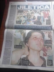 Star Gazetesi - 15 Haziran 1999 - Fatih Akyel Ve Okan Buruk'a Paris Saint Germain Kancası - Ogün Temizkanoğlu ile Abdullah Ercan Fenerbahçe'de Topbaşı Yaptı - Müslüm Gürses Konserinde Kendilerini Jiletlediler - İstanbul'da Metallica Konseri Olaylı Geçti - Ebru Şallı Görüldüğü Yerde Tutuklanacak - Ankara'ya Emniyet Müdürü Olarak Atanan Kemal İskender'in Büyük Oğlu Fethullah Gülen'in Okullarında Üç Yıl Ücretsiz Okudu