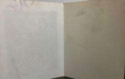 SANAT KARTPOSTALI-NURİ İYEM TARAFINDAN ÇİZİLMİŞ EVLERİ ÖNÜNDE DURAN ŞİLELİ İKİ KADIN RESMİ,İÇ KISMINA YAZILMAMIŞ,KAPAKLI,RENKLİ, 13 X 17 CM EBADINDA