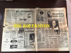 ZEKİ MÜREN'İN ANKARA KÖŞK GAZİNOSU SEKER BAYRAMI KONSERİ REKLAMI - ''YILMAZ GÜNEY DOSYASI BÜYÜYOR'', 13 EKİM 1974 HÜRRİYET GAZETE, HAKİM S. MUTLU'NUN ÖLDÜRÜLDÜĞÜ GÜN ŞERİF GÖREN DE VURULDU, KLÜP 12'NİN ORTAĞI ATİLLA AY ÖLÜ OLARAK BULUNDU, BÜLENT ECEVİT AZINLIK HÜKÜMETİ İÇİN YETKİ İSTEDİ, 1964'DE TÜRKLER ENOSIS'E RAZIYDI, KÖYDEN İNDİRM ŞEHİRE FİLM REKLAMI, ZEKİ ALASYA, METİN AKPINAR, KEMAL SUNAL, HALİT AKÇATEPE, ARÇELİK BÜYÜK TAHMİN YARIŞMASI, YAZIK OLDU YARINLARA, KADİR İNANIR FİLM REKLAMI, KONYALI SAAT DEPOSU REKLAMI, GÖKBAKAN TRİKOLARI REKLAMI, ASTAŞ GİYİM REKLAMI, CHORZOW - FENERBAHÇE MAÇI, PHILIPS ÇANTA PLAKÇALAR PİKAP REKLAMI, PIONEER AĞAÇ KESME MOTORU REKLAMI, 1974 / 75 VAKKO GÖMLEK KOLEKSİYONU REKLAMI