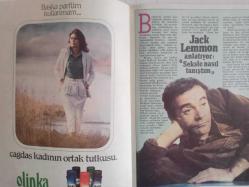 Erkekçe Aylık Aktüalite Sinema Tiyatro Müzik ve Magazin Dergisi - Ekim 1981 - Marlene Jobert - Geçen Sayılar - Bu Sayı - Kokteyl - Filmler - Kitaplar - Plaklar - Fenerbahçe'de Kazan Kaynıyor  Enis Eryılmaz - Bahnameler - Poker - Nil Burak'la Cümbür Cemaat - Ayın Güzeli: Mualla - Grip - Aranan Erkek Olabilirsiniz - Siz de James Bond Olabilirsiniz! - Dayanılmaz Aperatifler - Dünya Neler İçiyor? -- İsa'dan Sonraki Hristiyan Peyhamber - Jack Lemmon - Merih'te Soygun Öyküsü - Beyaz Korkulu Rüya Masalı - Basit İcat ve Buluşlar - Hitler ve Kavgam - Mallorca  - Tarzan ve Bo - Neşeli Fıkralar - Tavla - Erkekçe Tavsiyeler fotoğraf ve haberi - Tam Takım Dergi