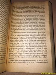 James A. Michener - The Drifters - Corgi Books - İngilizce Kitap , Roman (Hafif Yıpranmalar Mevcut)