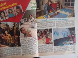 Kadınca Aylık Aktüalite Sinema Tiyatro Müzik ve Gençlik Mecmuası Dergisi - Temmuz 1980 - Türkan Şoray - Cüneyt Arkın - Zeki Müren - Sezen Aksu - Gül Erda - Türkiye'nin Güçlü Kadınları - Erkekler Güçlü Kadınlardan Ürküyorlar mı? - Vasfi Rıza Zobu - Meral Taygun - Sinema: Açık Oturum - İçimizden Biri - Nurhan Damcıoğlu - Öykü - Fal ve Ayın Burcu - Biz Bize - Tandans Patronlu Modelleri - Yerli Moda - Saç Örgü Hırka - Bikini ve Dikdörtgen Elbise Şemaları - Bebeğinizi Tanıyor Musunuz? - Tüp Bebek Bir Yaşında - Bedava Sağlık Merkezi - Cinsel İlişki Oranında Değişme ve Dış Gebelik - Cinsel İlişkide Tehlikeli Günler - Doğa ve Sağlık - Popo Güzelliği ve Bakımı - Güneş ve Cilt Bakımı - Dağarcık - Yemek fotoğraf ve haberi - Dergi Tam Değildir Sadece 90 Sayfası Mevcuttur - Dergi Kapağı Yoktur