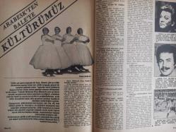 Kadınca Aylık Aktüalite Sinema Tiyatro Müzik ve Gençlik Mecmuası Dergisi - Ekim 1980 - Nükhet Duru - Şenay - Türkan Şoray - Arabesk'ten Bale'ye Kültürümüz Konuklarımız Var - Modacılar, kadın ve moda için konuştular - Yalnızlık ile Hesaplaşma - Patronunuzun Aklından Geçeni Okuyun - Birbirinizi Ne Kadar Tanıyorsunuz? - Bulmaca - Öykü - Ayın Burcu ve Fal - Bizbize - Tandans Patronlu Modelleri - Yerli Moda - Bebek Nasıl Beslenmeli? - Emziren Kadın Nasıl Beslenmeli? - Cinsiyetin Anahtarı, Klitoris - Midenizin Sağlığı - Çocuğunuz Neden Okula Gitmek İstemiyor? - Boyun Güzelliği ve Bakımı - Güzellik Uzmanından Makyaj Öğütleri - Dağarcık - Oyuncak Eşek Yapımı - Artık Kağıtlarla Evinizi Süsleyin fotoğraf ve haberi - Tam Takım Dergi