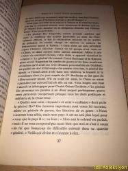 UNE IDEE A LA CONQUETE DU MONDE - PETER HOWARD - EDİTİON DE CAUX - FRANSIZCA KİTAP (DÜNYAYI Fethetmek İçin Bir Fikir) HAFİF YIPRANMALARI MEVCUT